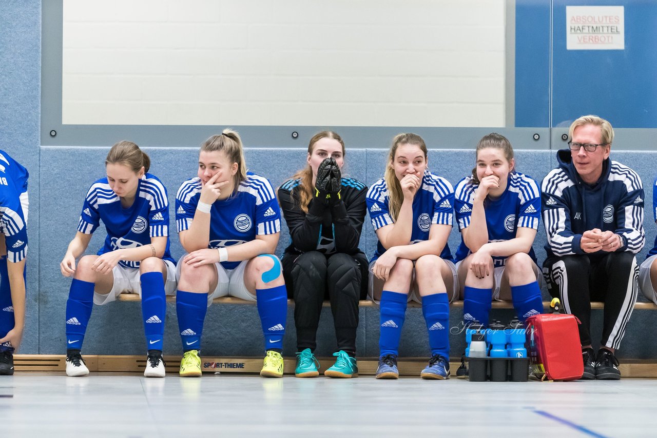 Bild 57 - F Loewinnen Hallen Cup